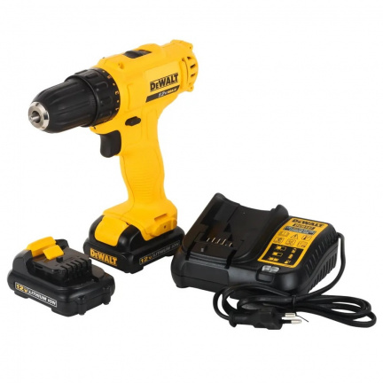 Аккумуляторная дрель-шуруповерт DeWalt DCD700D2